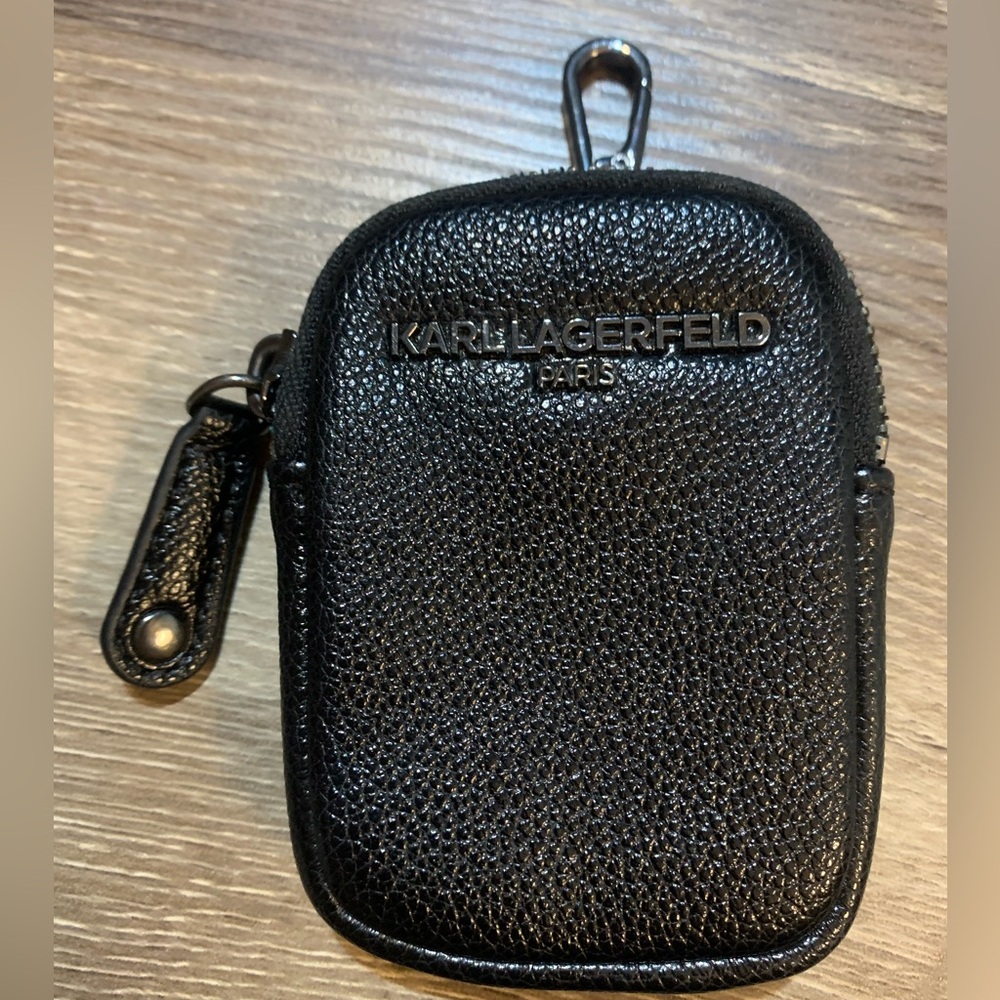 Karl Lagerfeld Unisex Black Pebbled Clippable Cash/Card/Key Pouch